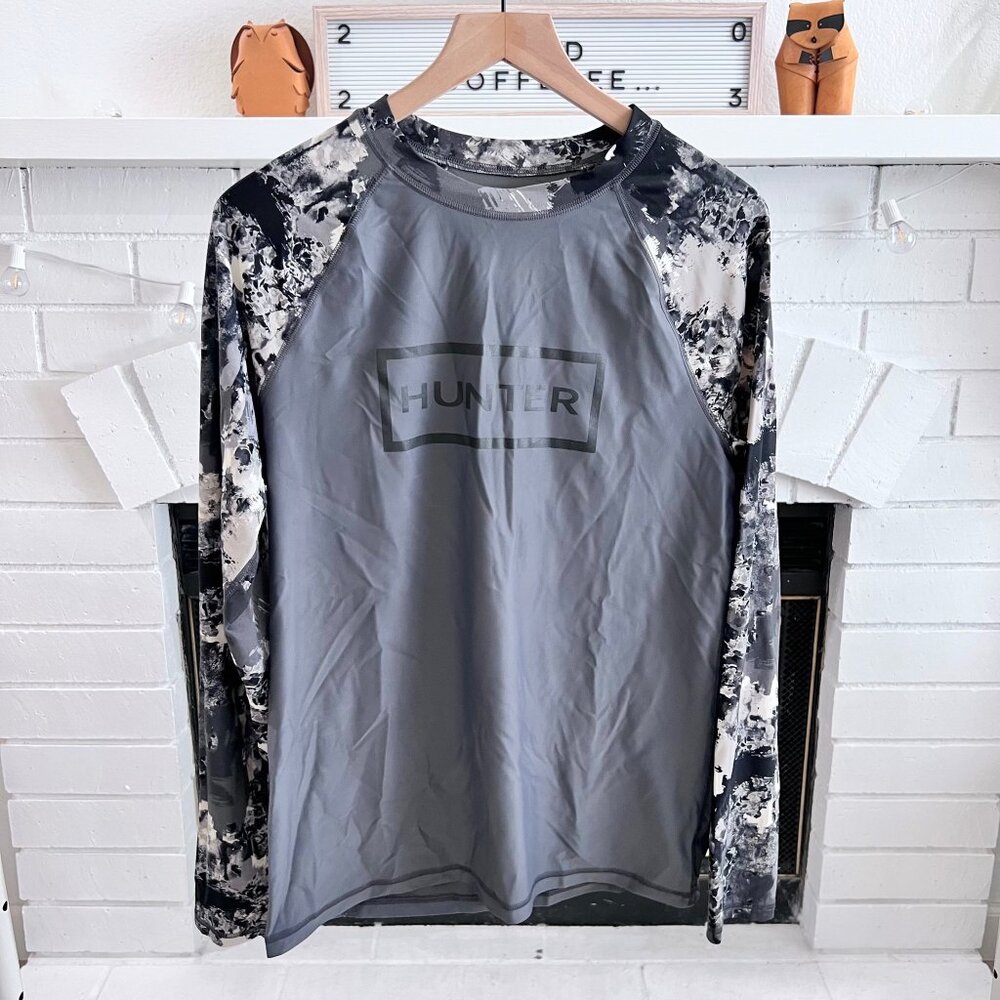 Hunter X Target Black Camo Gray Long Sleeve Rash Guard Swim Shirt